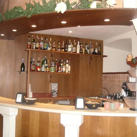 Hotel Il Maniero 2*