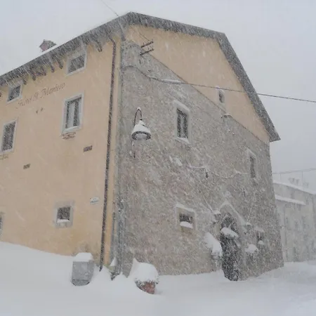 Il Maniero Hotel 2*
